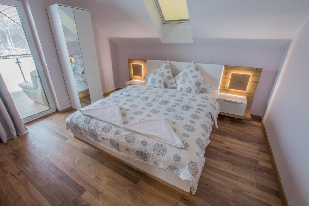 Dwor Skalny Apartamenty, I Restauracja Karczma Skalna Aparthotel *